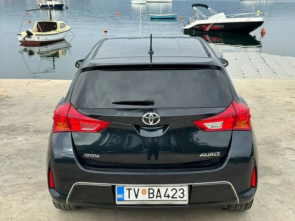 forDailyRentAuris Toyota