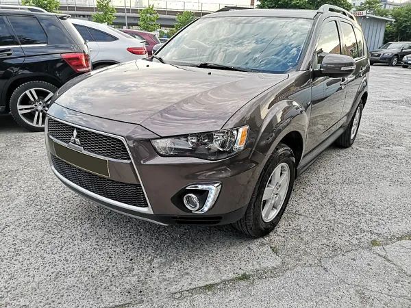 forDailyRentOutlander Mitsubishi