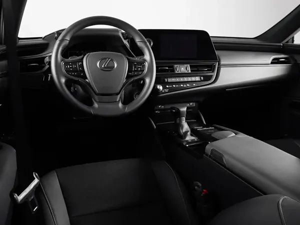 forDailyRentES 200 Lexus