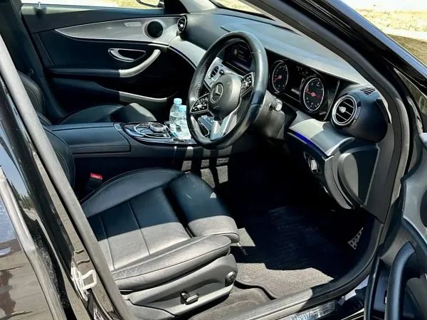 forDailyRentE 220d Mercedes
