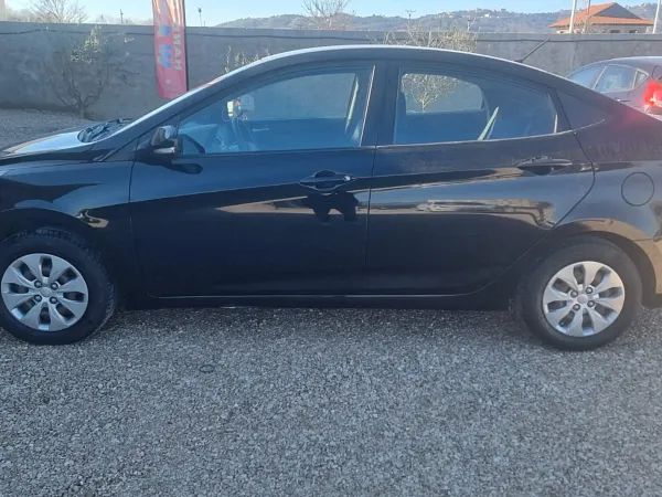 forDailyRentAccent Hyundai