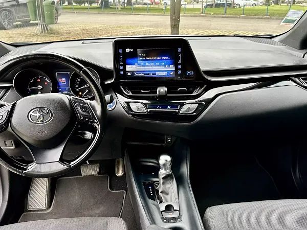 forDailyRentCH-R Toyota
