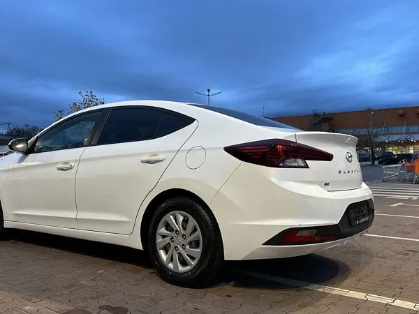 forDailyRentElantrа Hyundai
