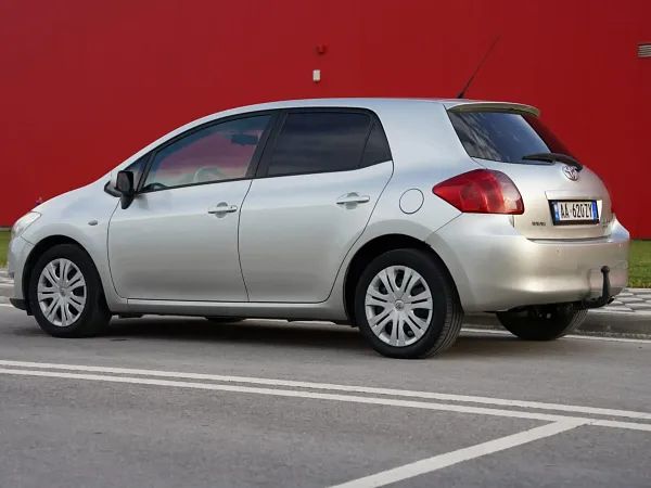 forDailyRentAuris Toyota