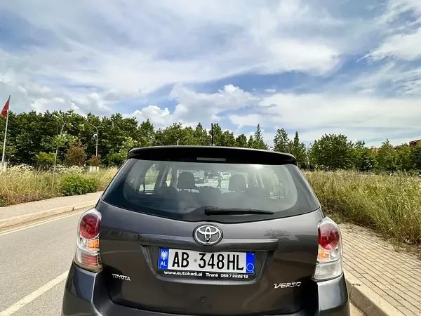forDailyRentVerso Toyota