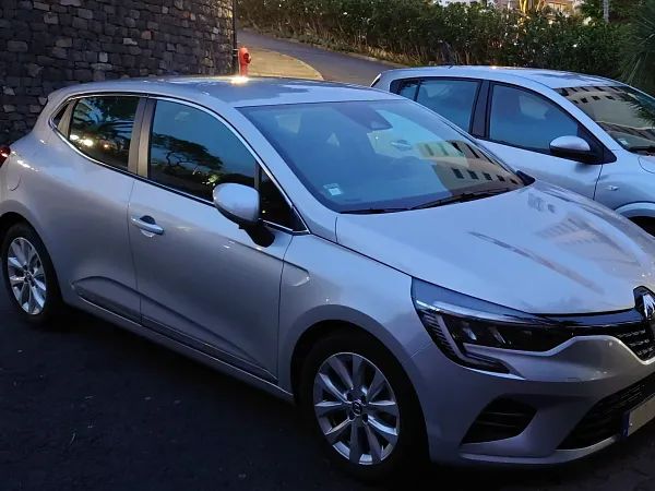 forDailyRentClio Renault