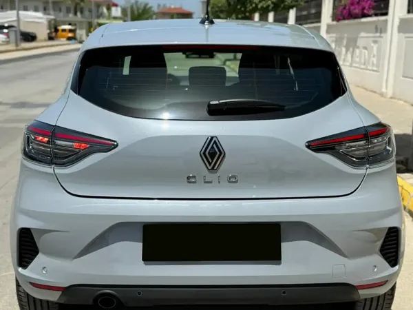 forDailyRentClio Renault
