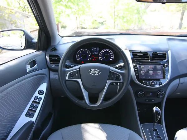 forDailyRentAccent Hyundai