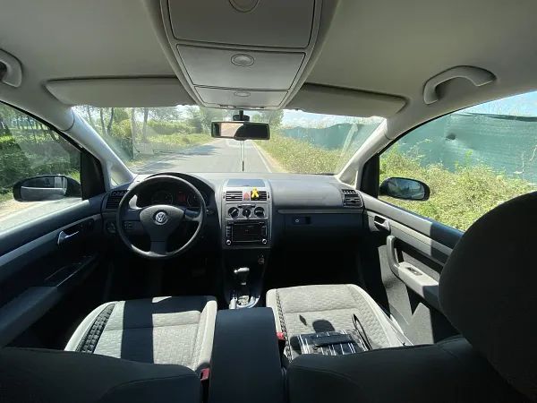 forDailyRentTouran Volkswagen