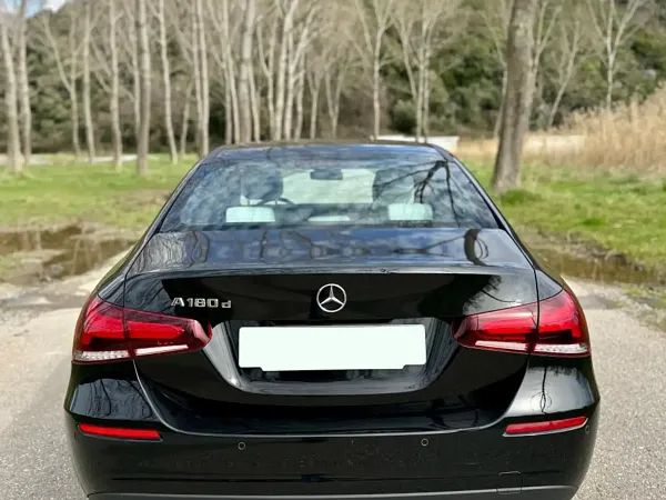 forDailyRentA 180d Mercedes