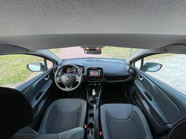 forDailyRentClio Renault