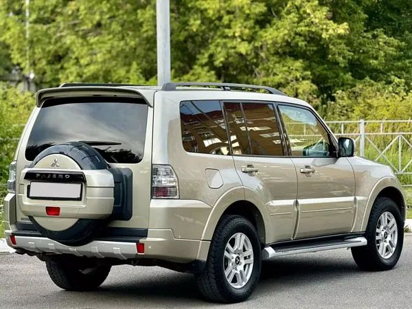 forDailyRentPajero Mitsubishi