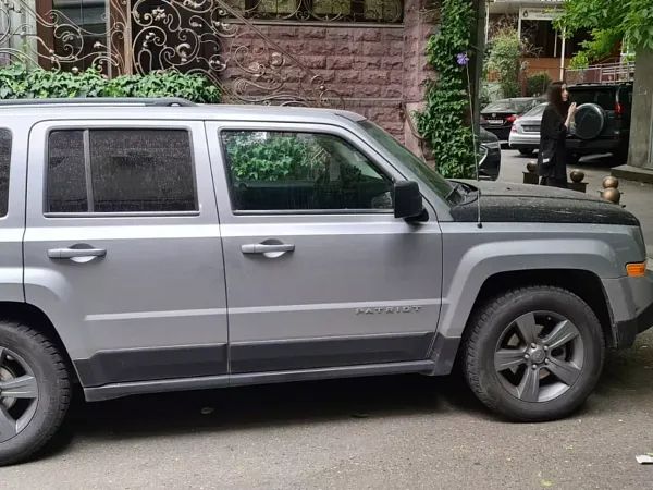 forDailyRentPatriot Jeep