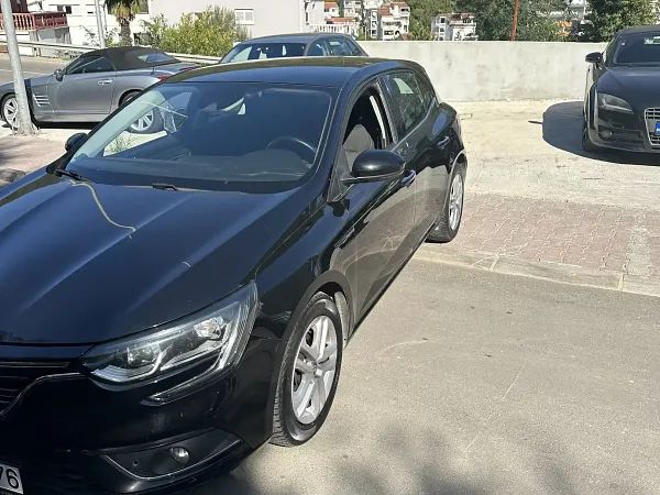 forDailyRentMegane Renault