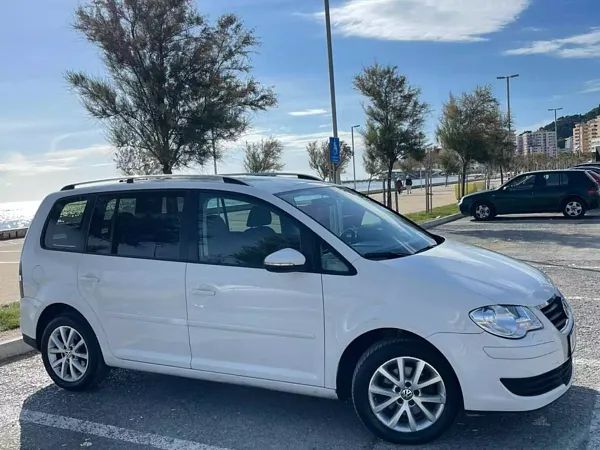 forDailyRentTouran Volkswagen