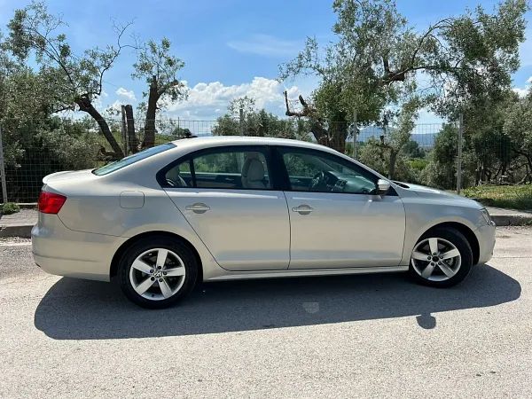 forDailyRentJetta Volkswagen
