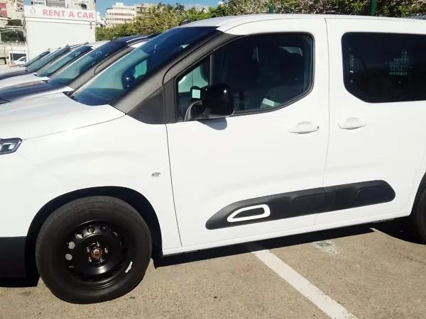 forDailyRentBerlingo Citroen
