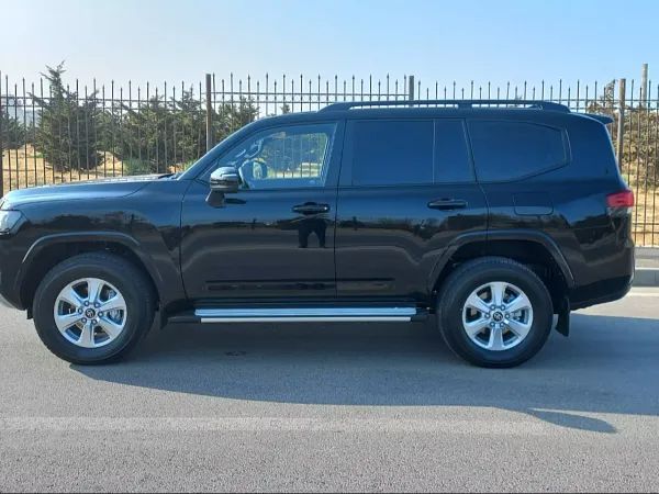 forDailyRentLand Cruiser 300 Toyota