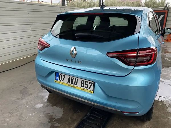 forDailyRentClio Renault
