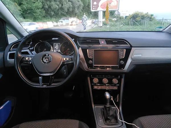 forDailyRentTouran Volkswagen