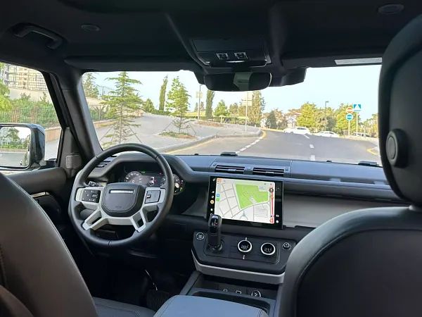 forDailyRentDefender Land Rover