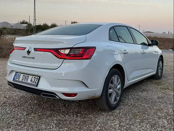 forDailyRentMegane Renault