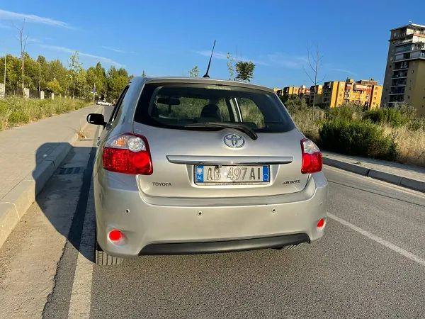 forDailyRentAuris Toyota