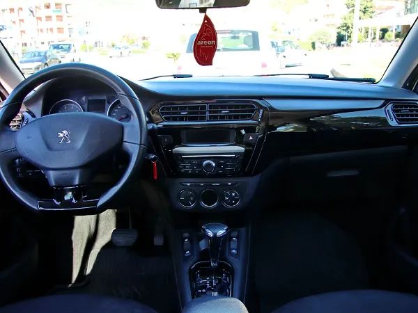 forDailyRent301 Peugeot