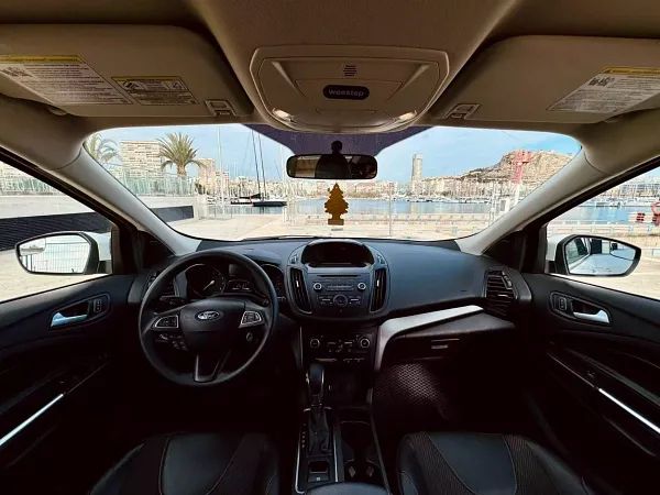 forDailyRentEscape Ford