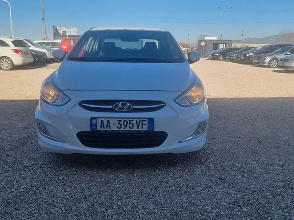 forDailyRentAccent Hyundai