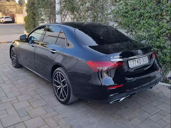 forDailyRentE 300 Mercedes