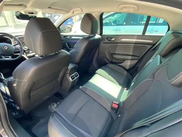 forDailyRentMegane Renault