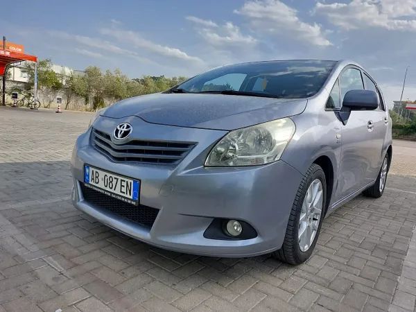 forDailyRentVerso Toyota