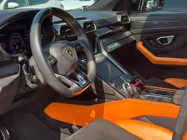 forDailyRentUrus Lamborghini
