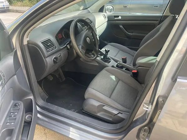 forDailyRentGolf Volkswagen