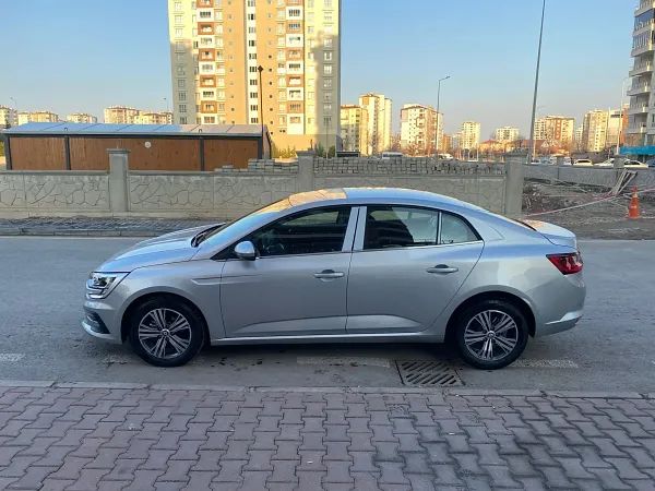 forDailyRentMegane Renault