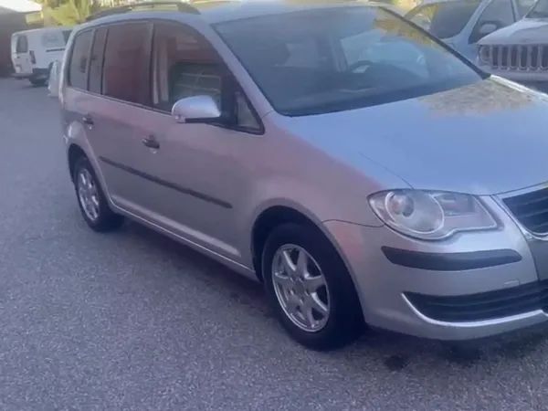 forDailyRentTouran Volkswagen