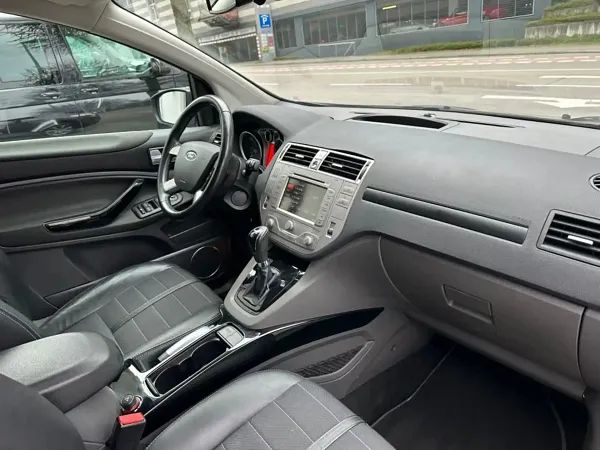 forDailyRentKuga Ford