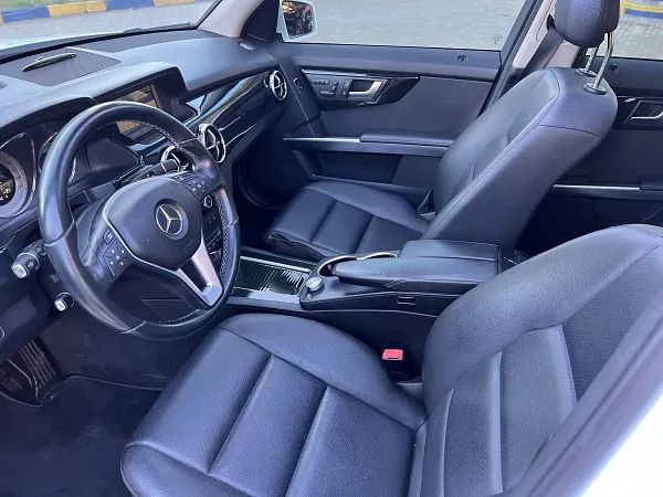 forDailyRentGLK 220 Mercedes