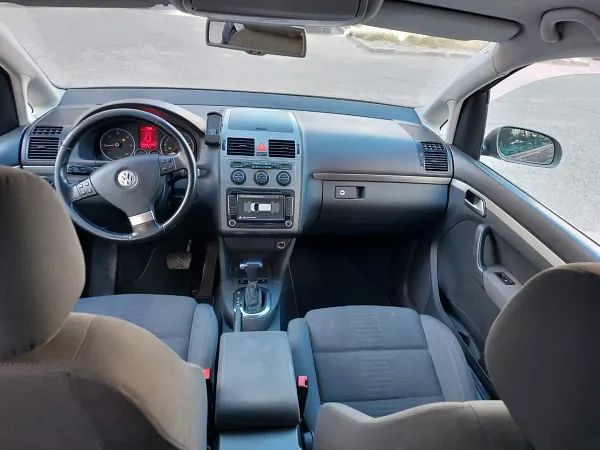 forDailyRentTouran Volkswagen