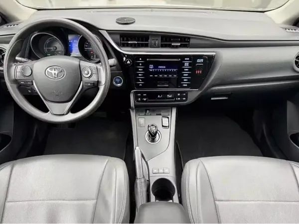 forDailyRentAuris Toyota