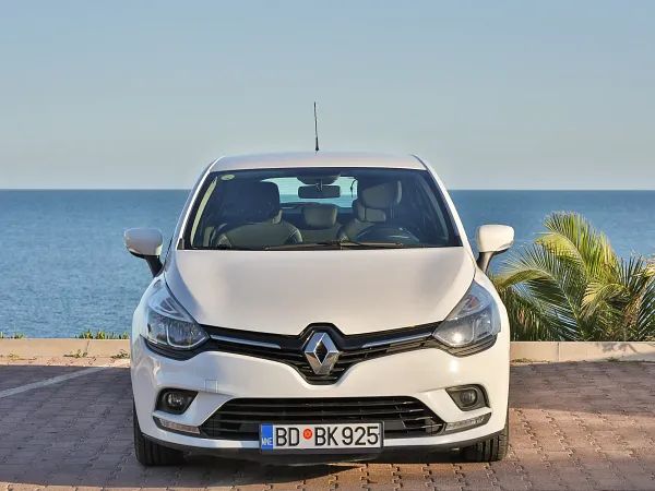 forDailyRentClio Renault