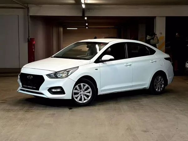 forDailyRentSolaris Hyundai