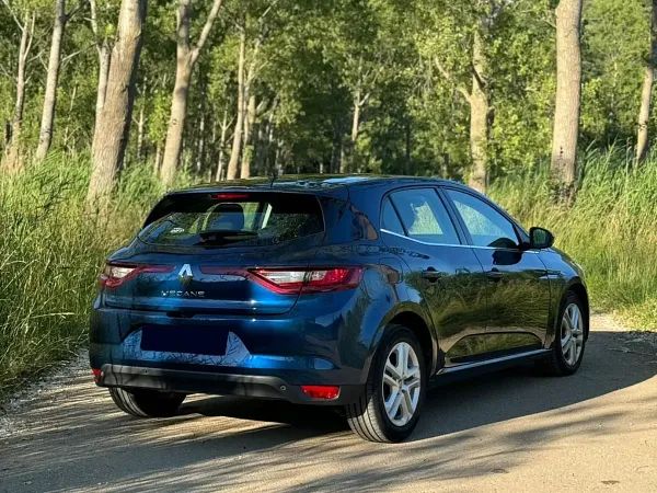 forDailyRentMegane Renault