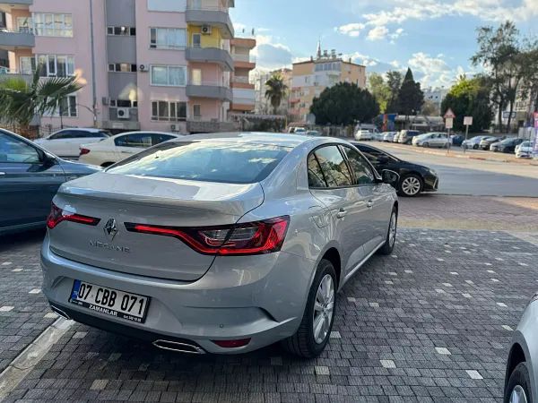 forDailyRentMegane Renault