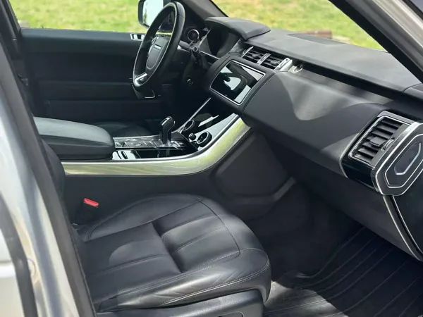 forDailyRentRange Rover Land Rover