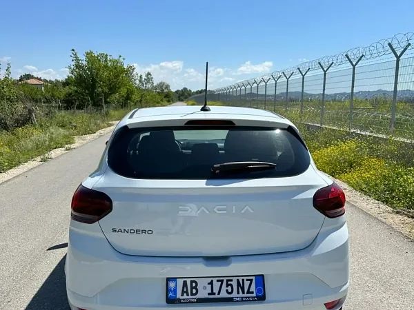 forDailyRentSandero Dacia