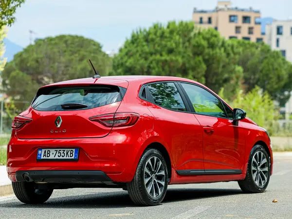 forDailyRentClio Renault