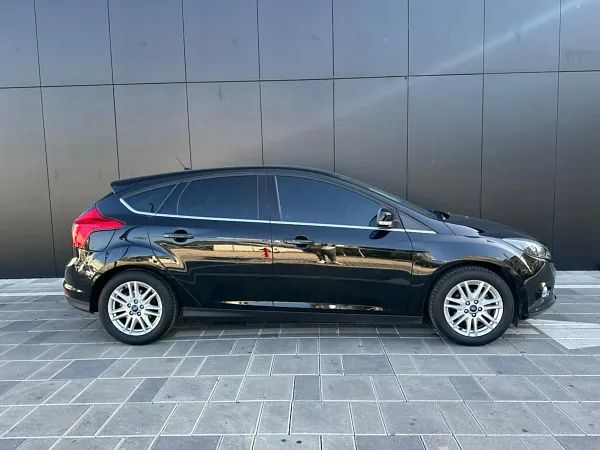 forDailyRentFocus Ford
