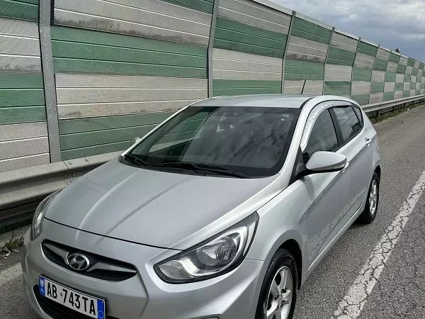 forDailyRentAccent Hyundai